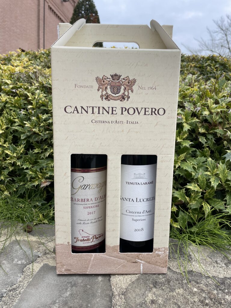 Couple Tenuta Laram Cantine Povero Couple Tenuta Laram Cantine Povero