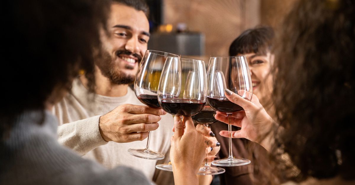 Vino rosso o nero