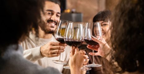 Vino rosso o nero